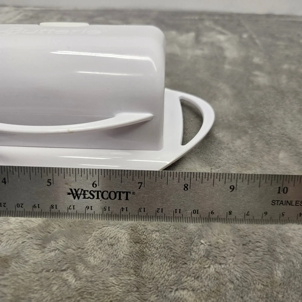 Butterie Flip-Top Butter Dish White Plastic Kitchen Concepts Unlimited 9.516.962